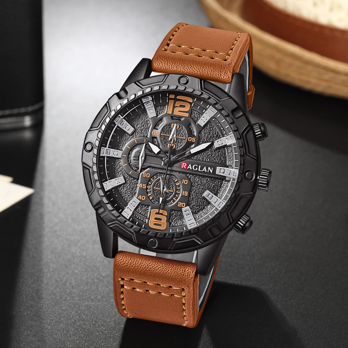 Leather Strap Men's Wristwatch